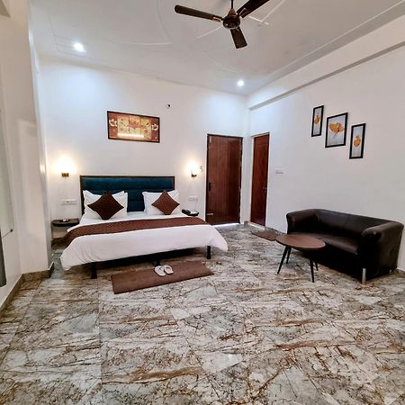 Hotel Sangam View Аллахабад Экстерьер фото
