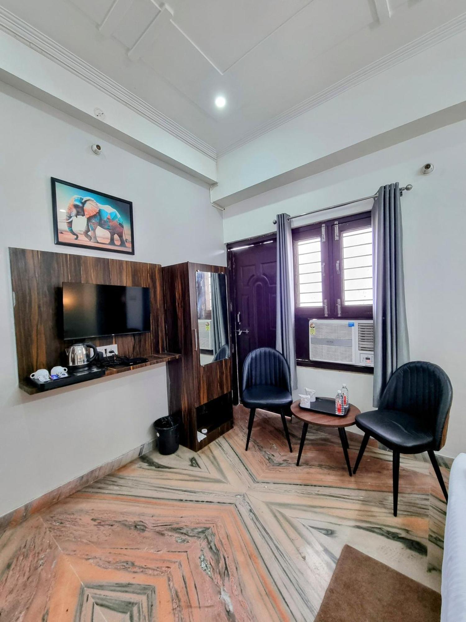 Hotel Sangam View Аллахабад Экстерьер фото